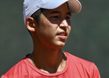 Теннисист Ахмади Маханов вышел в финал турнира серии Tennis Europe в Стокгольме