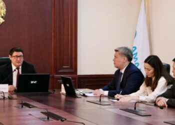 Казахстан предпринимает меры по сокращению объемов добычи нефти в рамках ОПЕК+