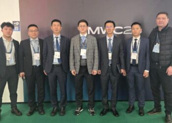 Делегация Минобороны Казахстана посетила выставку Mobile World Congress в Испании