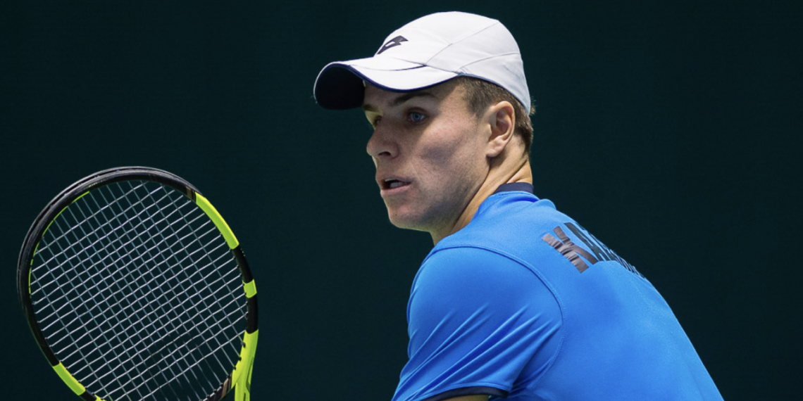 Теннисист Дмитрий Попко вышел в 1/8 финала турнира в Мексике