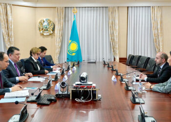 В Правительстве Казахстана прошла встреча с представителем ИКАО