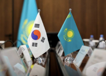 Глава Минпросвещения Казахстана встретился с послом Республики Корея