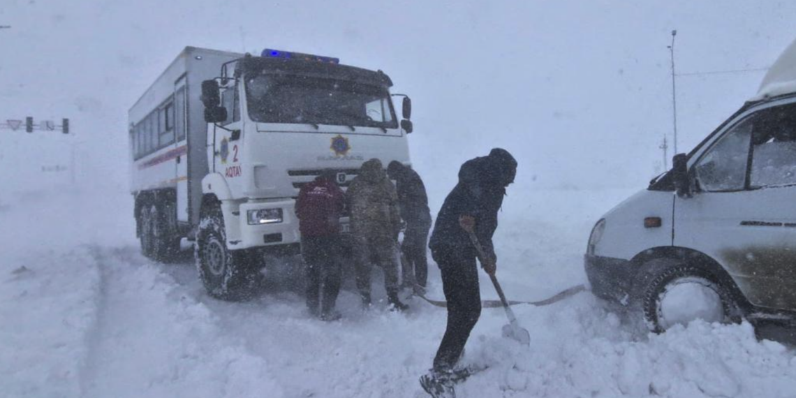Свыше 200 человек спасено и эвакуировано силами МЧС за 5 дней