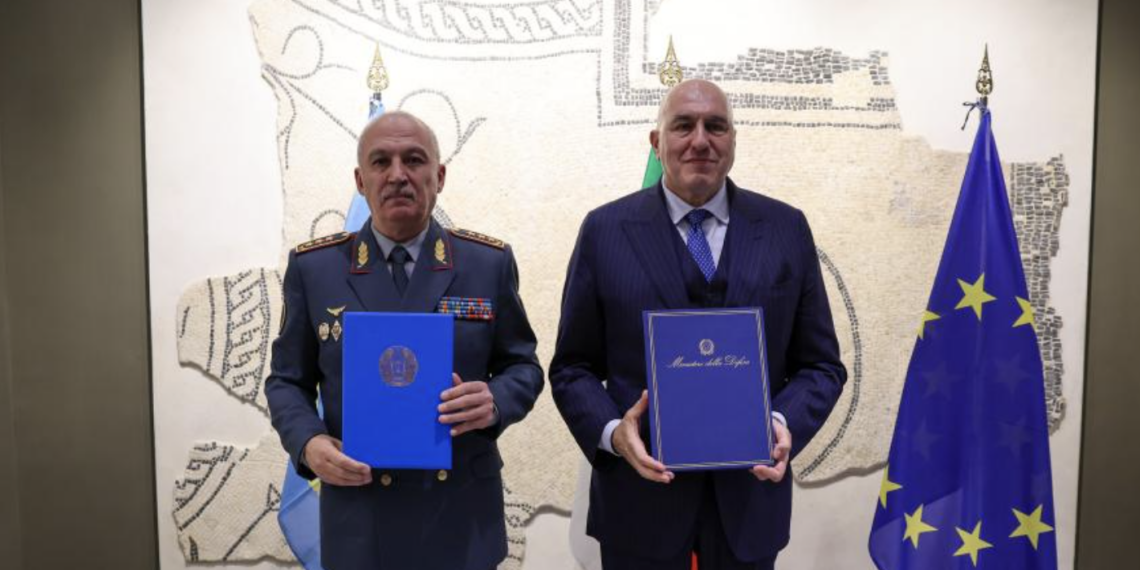 Министр обороны Казахстана провел в Риме встречу с итальянским коллегой