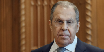 Глава МИД России исключил возможность компромисса по Украине, ставящего под угрозу судьбы людей