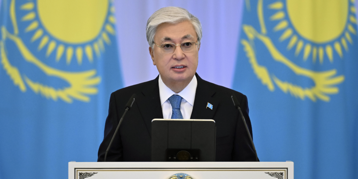 Касым-Жомарт Токаев поздравил казахстанцев с началом месяца Рамазан