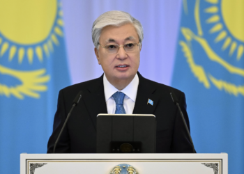 Касым-Жомарт Токаев поздравил казахстанцев с началом месяца Рамазан