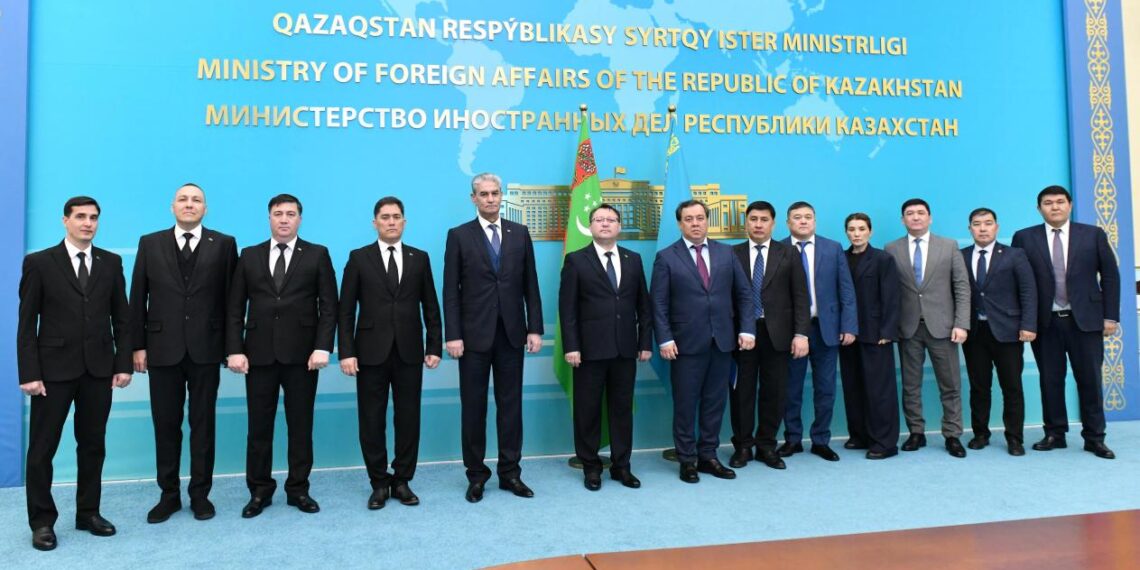 Казахско-туркменские консультации по консульским вопросам прошли в Астане