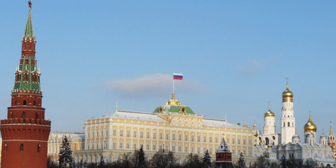 Россия объявляет перемирие в дни 80-летия Победы