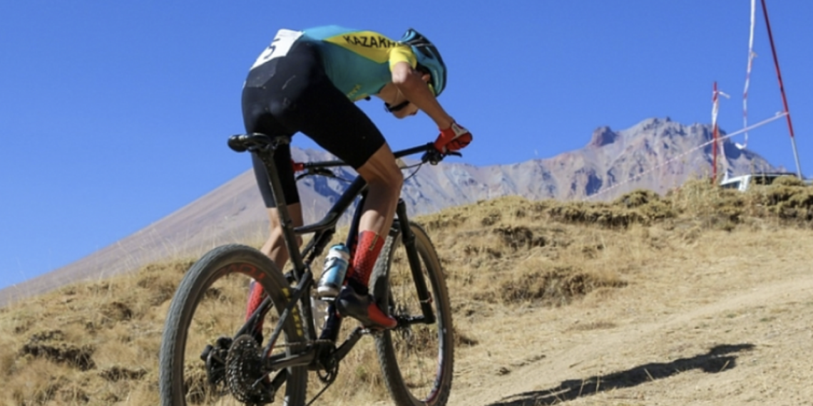 Сборная Казахстана завоевала две медали на чемпионате Азии по маунтинбайку