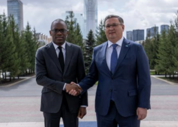 Министры иностранных дел Казахстана и Бенина провели двустороннюю встречу