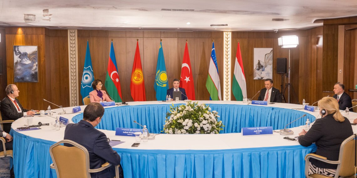 Олжас Бектенов встретился с главами делегаций ОТГ и директором регионального бюро ВОЗ