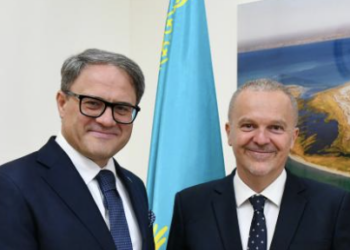 Посол Италии вручил копии верительных грамот вице-министру иностранных дел Казахстана