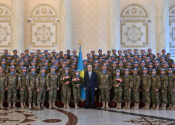 Токаев встретился с военнослужащими Национального миротворческого контингента