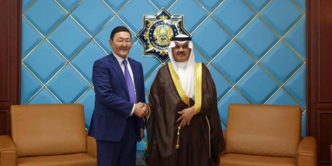 Генпрокурор Казахстана провел встречу с чрезвычайным и полномочным послом Саудовской Аравии