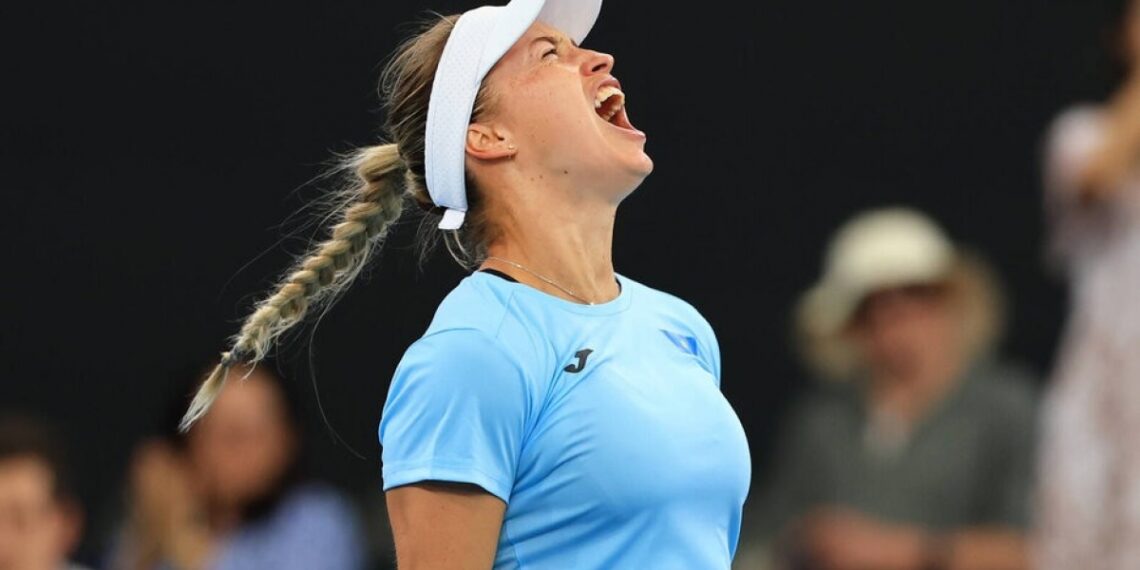 Теннисистка Юлия Путинцева завершила участие в Открытом турнире Франции