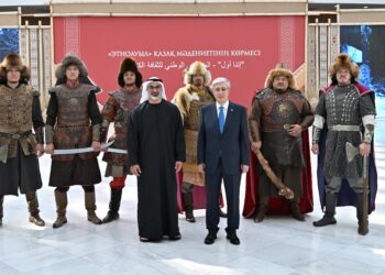 Президент РК и Наследный принц Абу-Даби посетили выставку «Этноаул»