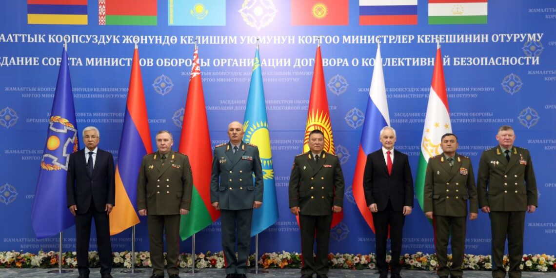 Глава оборонного ведомства РК принял участие в заседании Совета министров обороны ОДКБ