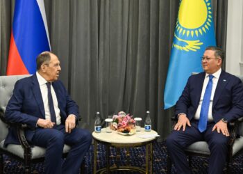 Мурат Нуртлеу и Сергей Лавров провели встречу в Чолпон-Ате