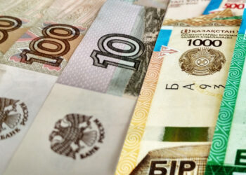 Как укрепление российского рубля к тенге влияет на инфляцию в Казахстане