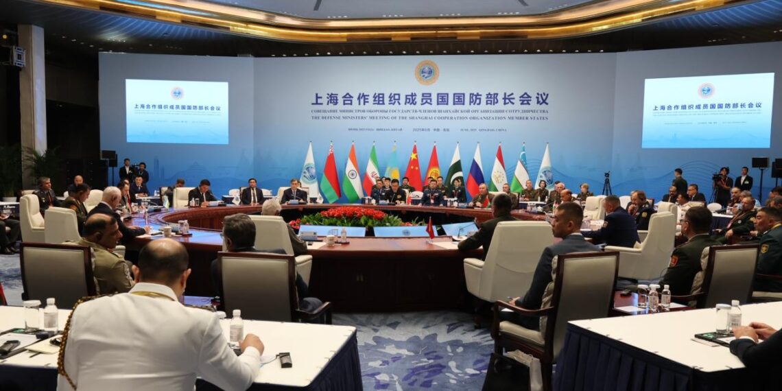 Глава Минобороны Казахстана принял участие в совещании ШОС