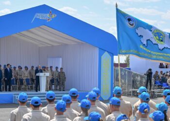 Глава государства дал старт XI международному военно-патриотическому сбору молодежи «Айбын»