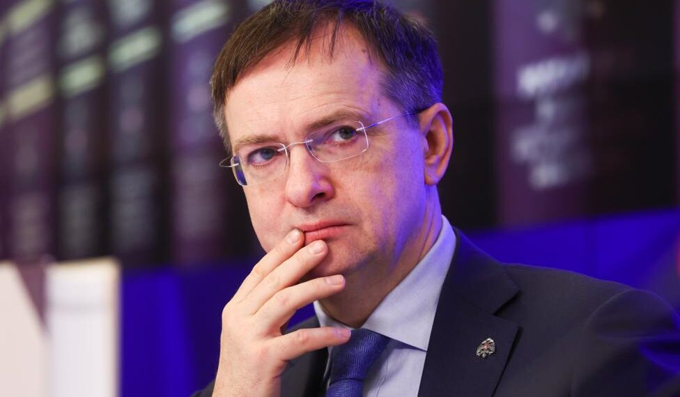 Помощник президента России Мединский: Европа не позволяет Киеву договориться с Москвой