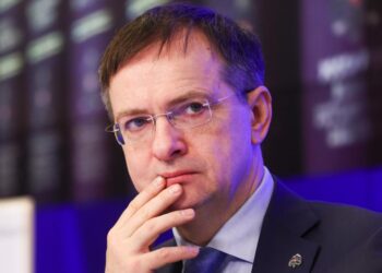 Помощник президента России Мединский: Европа не позволяет Киеву договориться с Москвой