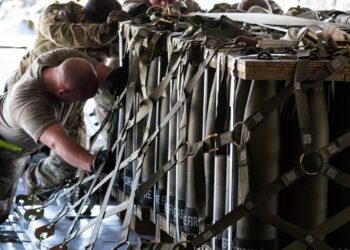 Politico: на фоне конфликта между Израилем и Ираном поддержка Украины со стороны НАТО ослабла