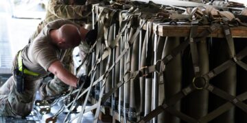 Politico: на фоне конфликта между Израилем и Ираном поддержка Украины со стороны НАТО ослабла