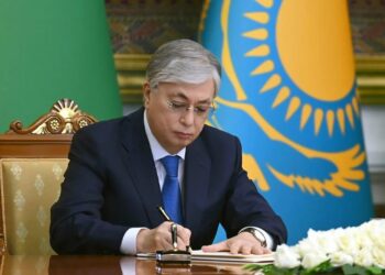 Президент назначил нового главнокомандующего Силами воздушной обороны ВС РК