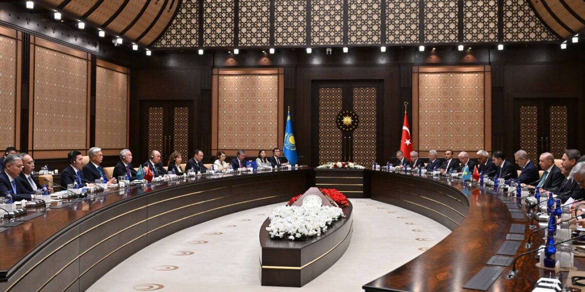 Казахстан и Турция укрепляют стратегическое партнерство: итоги заседания в Анкаре