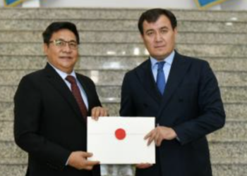 Посол Индии вручил копии верительных грамот вице-министру иностранных дел Казахстана