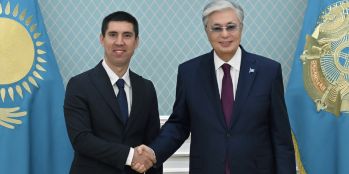 Касым-Жомарт Токаев провел встречу с министром иностранных дел Молдовы