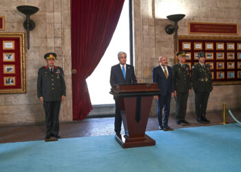 Президент Казахстана в Турции посетил мавзолей Мустафы Кемаля Ататюрка