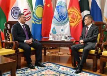 Глава МИД Казахстана посетил штаб-квартиру ШОС
