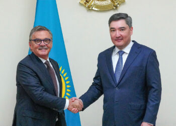 Премьер-министр Казахстана встретился с главой Phygital International