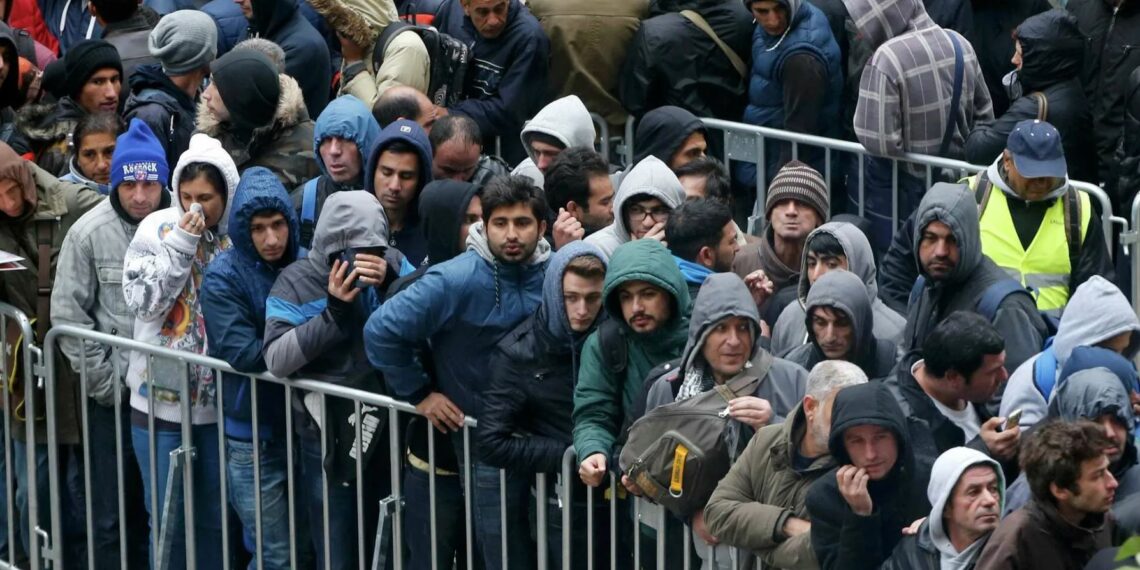 Исторический максимум: мигранты обеспечили рост населения Евросоюза