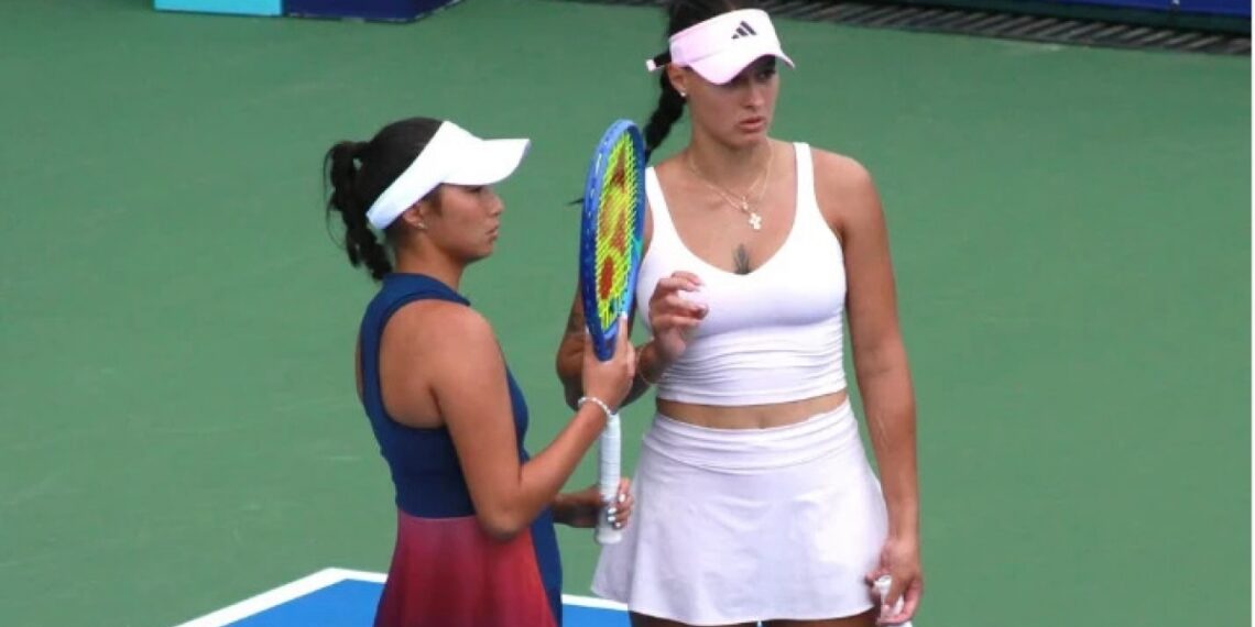 Теннисистки Сагандыкова и Дмитриченко сыграют в финале турнира в Астане