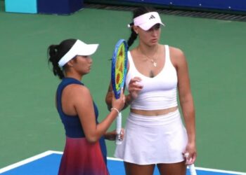 Теннисистки Сагандыкова и Дмитриченко сыграют в финале турнира в Астане