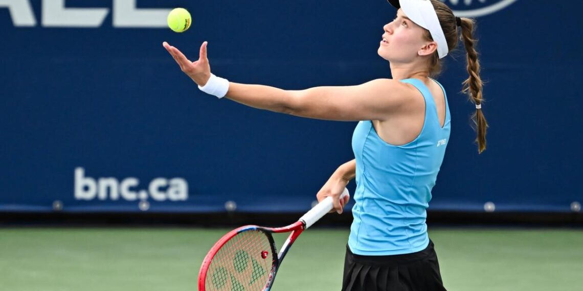 Теннисистка Елена Рыбакина пробилась в 1/8 финала турнира в Монреале