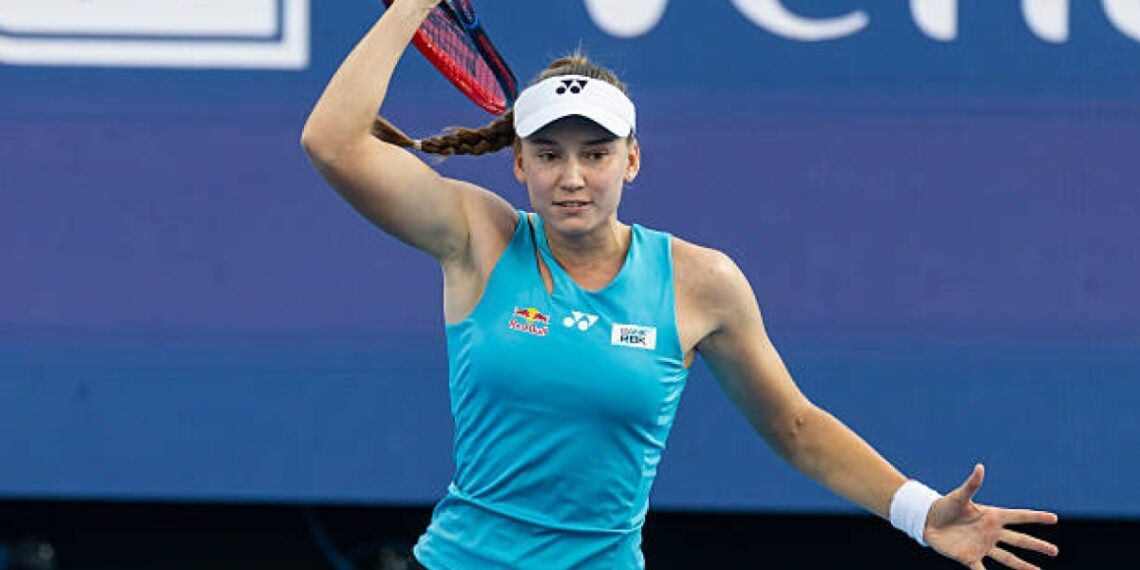 Елена Рыбакина пробилась в четвертьфинал теннисного турнира в Цинциннати