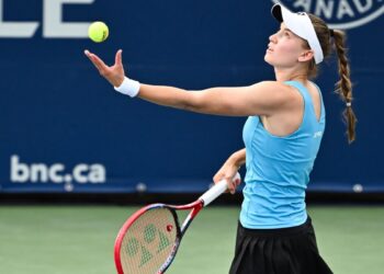 Теннисистка Елена Рыбакина пробилась в 1/8 финала турнира в Монреале