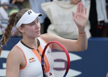Теннисистка Елена Рыбакина вышла в 1/8 финала турнира US Open