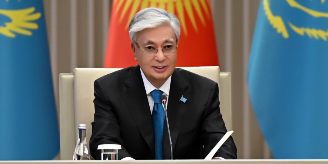 Токаев и Жапаров приняли участие в заседании Высшего межгосударственного совета РК и КР