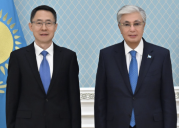 Касым-Жомарт Токаев провел встречу с послом Китая в Казахстане