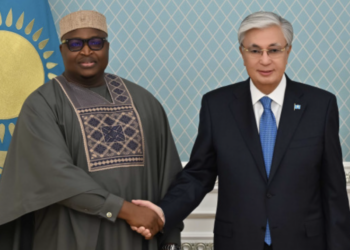 Глава государства принял спецпосланника президента Сьерра-Леоне