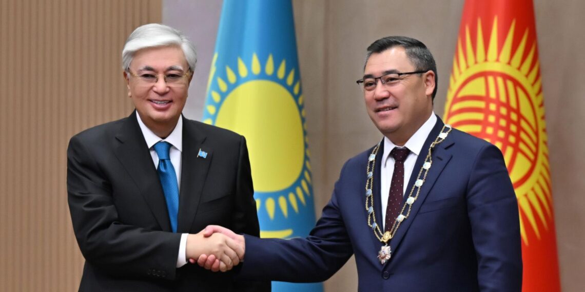 Касым-Жомарт Токаев наградил Садыра Жапарова орденом «Алтын Қыран»