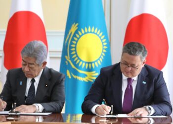 В Астане состоялась встреча глав МИД Казахстана и Японии