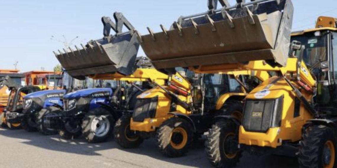 Филиалы «Казводхоза» получили 524 единицы новой техники